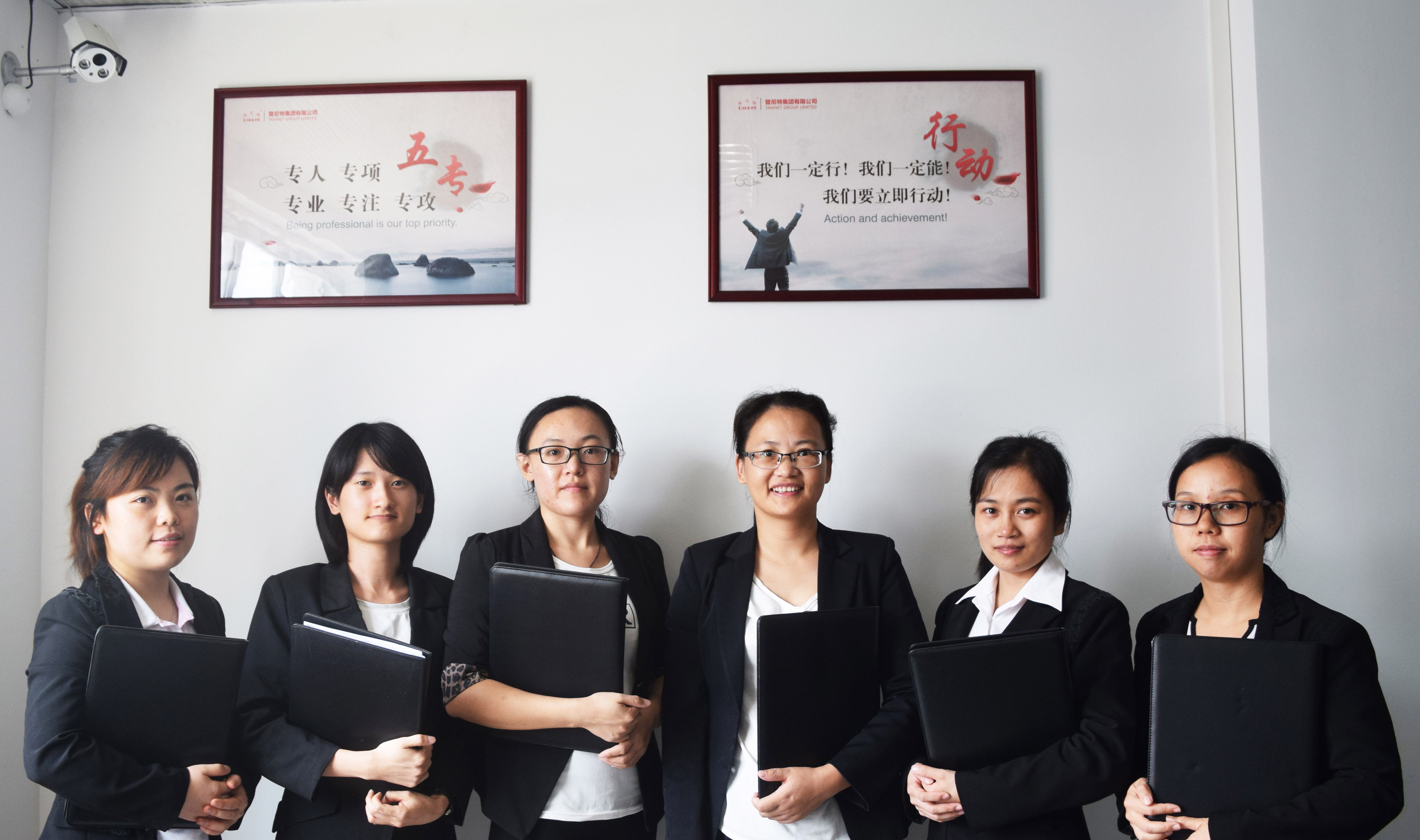 深圳登尼特部分團隊風貌